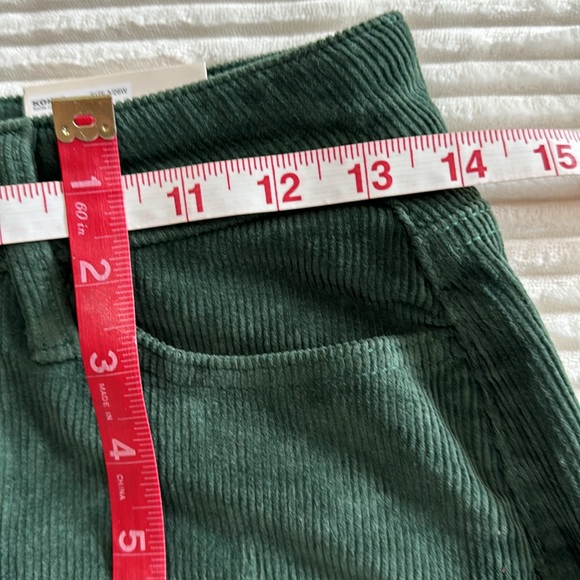 So Mid Rise Mini Skirt Posy Green Corduroy frayed hemline 3 / 26W NWT JG13Y008RS - Picture 5 of 11